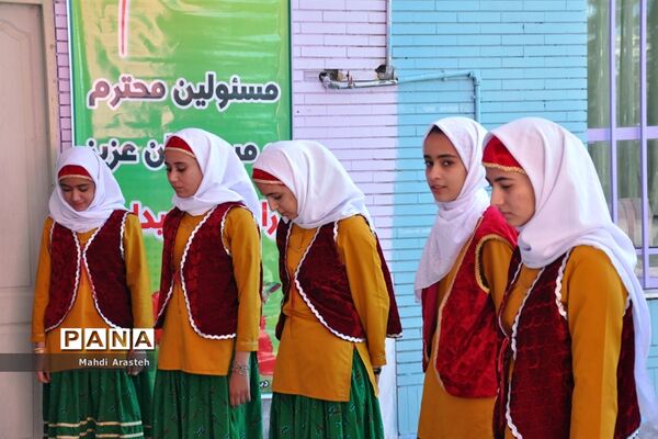 افتتاح نمایشگاه توانمندی‌های بانوان فرهیخته استان خراسان جنوبی