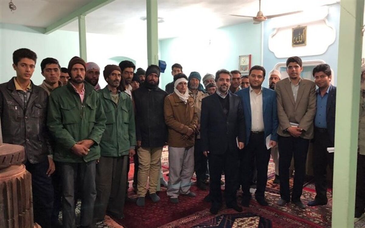 بازدید معاون استاندار از روستاهای بخش مرکزی شهرستان درمیان