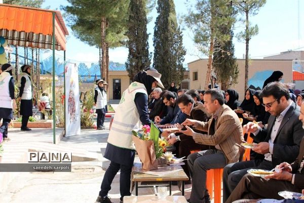 نمایشگاه توانمندی های بانوان فرهیخته استان خراسان جنوبی