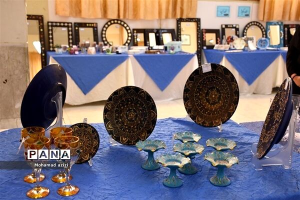بازارچه کارآفرینی دختران یاس