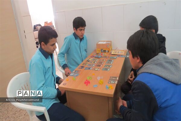 بازارچه کار و فناوری دبیرستان شهید صدوقی دوره اول