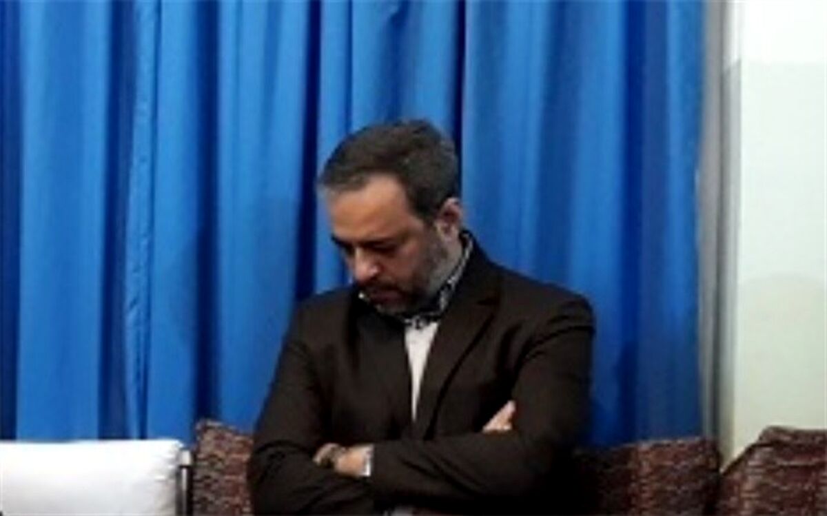 از مدیر هسته گزینش آموزش و پرورش شهرستان های استان تهران بعنوان "مدیر برتر کشور" تقدیر شد