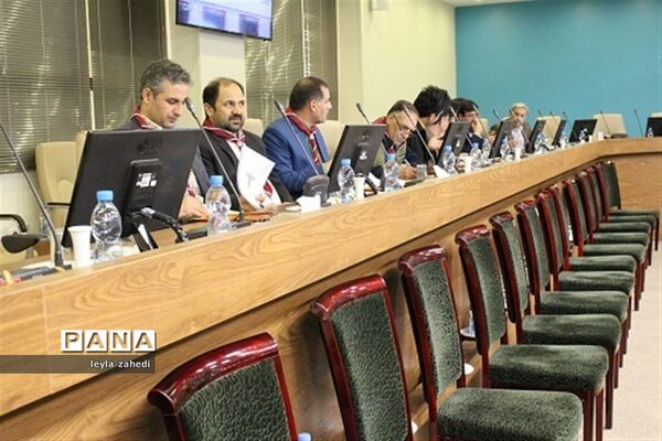 گردهمایی مسئولان امور مالی سازمان‌های دانش‌آموزی سراسر کشور