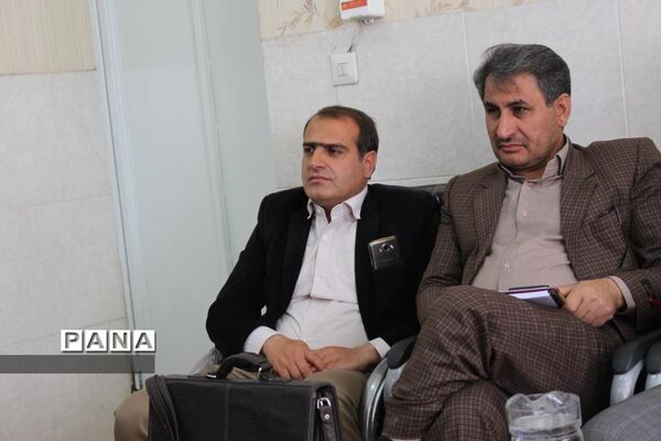 بازدیدآموزشی  مدیران ابتدایی مدارس هیات امنایی شهرستان بویراحمد ازدبستان پسرانه هادی -  استان یزد