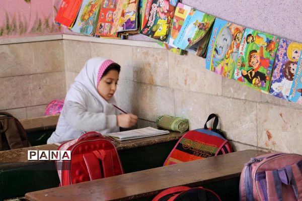 بازدیدآموزشی مدیران ابتدایی مدارس هیات امنایی شهرستان بویراحمد ازدبستان دخترانه هادی -  استان یزد