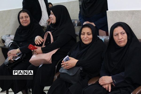 بازدیدآموزشی مدیران ابتدایی مدارس هیات امنایی شهرستان بویراحمد ازدبستان دخترانه هادی -  استان یزد