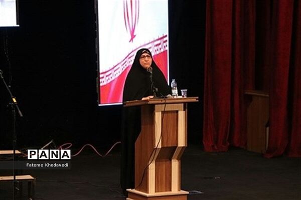 تجلیل از برگزیدگان سی و ششمین دوره مسابقات فرهنگی و هنری در شهرقدس