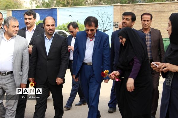 جشن نیکوکاری در مدرسه زینبیه بوشهر