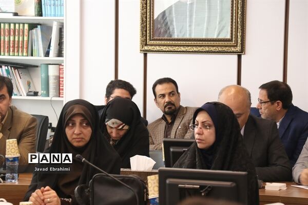دومین جلسه شورای انجمن اولیا و مربیان خراسان رضوی