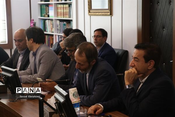 دومین جلسه شورای انجمن اولیا و مربیان خراسان رضوی