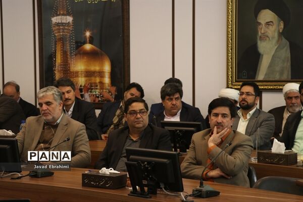 دومین جلسه شورای انجمن اولیا و مربیان خراسان رضوی