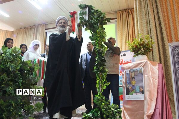 مراسم جشن نیکوکاری در مدرسه شاهد مهدیه تبریز