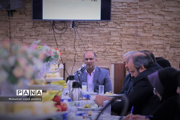 جلسه مشاوران مناطق 19 گانه شهر تهران