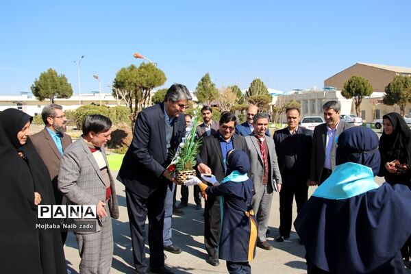 همایش توانمند‌سازی معاونان و مربیان پرورشی قطب شهید برونسی