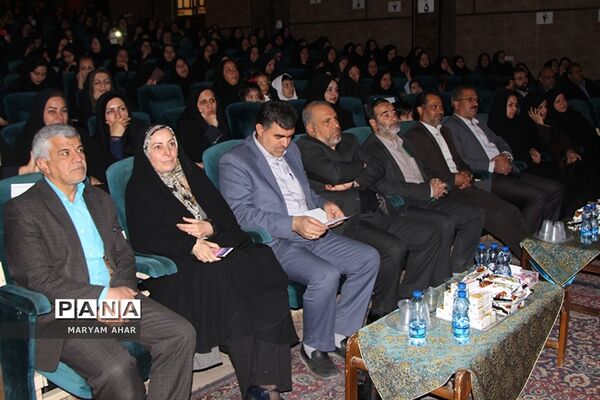 برگزاری همایش بزرگ معاونان و مربیان تربیتی استان یزد