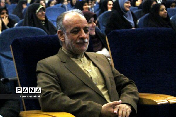 همایش نگین خاتم در سالن قلمچی شهرستان بیرجند