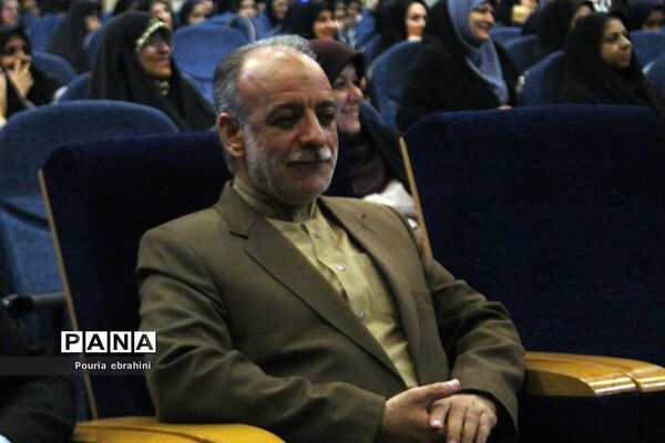 همایش نگین خاتم در سالن قلمچی شهرستان بیرجند