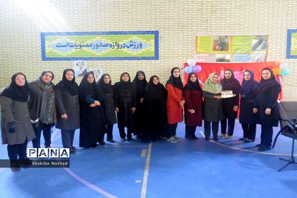 جشن ولادت با سعادت حضرت فاطمه زهرا(س) و روز زن در دبیرستان سهام خیام بوشهر