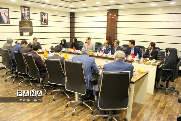 جلسه شورای معاونان اداره آموزش و پرورش شهرستان بوشهر