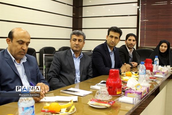 جلسه شورای معاونان اداره آموزش و پرورش شهرستان بوشهر