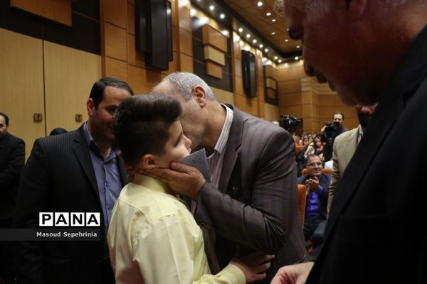 اولین جشن گلریزان مدارس استثنایی در تبریز