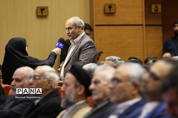 اولین جشن گلریزان مدارس استثنایی در تبریز