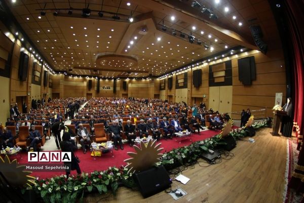 اولین جشن گلریزان مدارس استثنایی در تبریز