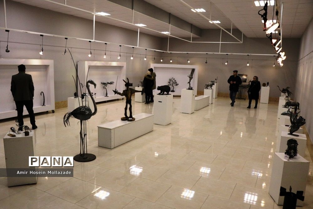 نمایشگاه انفرادی «بهداد لاهوتی» درگالری هدایت