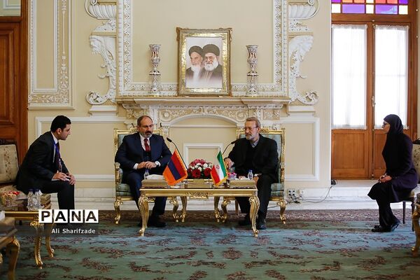 دیدار رئیس مجلس شورای اسلامی با نخست وزیر ارمنستان