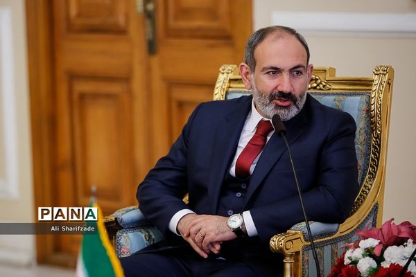 دیدار رئیس مجلس شورای اسلامی با نخست وزیر ارمنستان