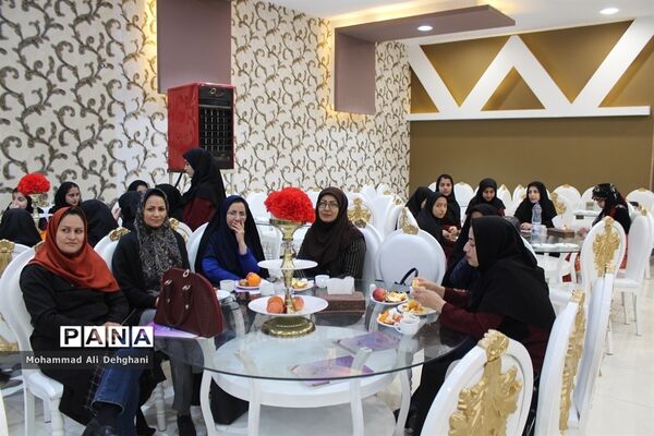 مراسم تجلیل از معاونان پرورشی شهرستان بهارستان