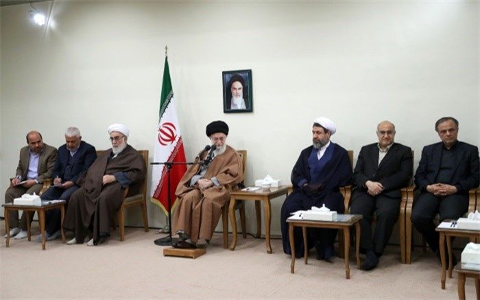 رهبر انقلاب: پیام جاودانه شهیدان برحذر داشتن جامعه از ترس و اندوه است