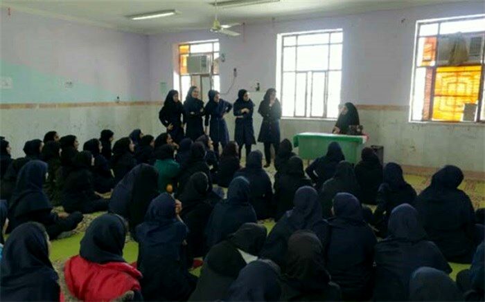 کارگاه سبک زندگی اسلامی با عنوان زندگی با نشاط در بندر سیراف برگزار شد