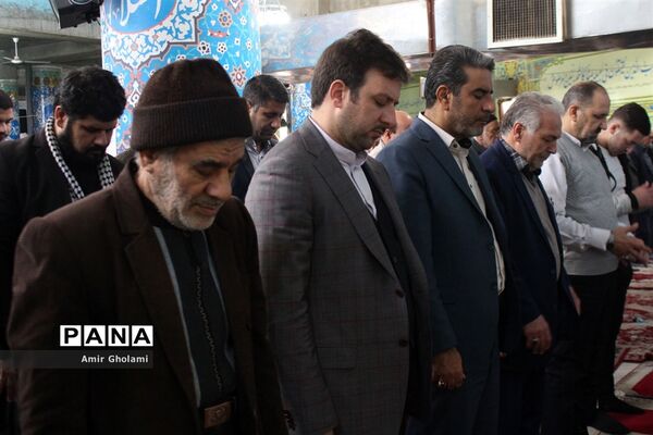 حضور دانش‌آموزان مکلف پسر عشایر کل کشور در نماز جمعه‌ شهریار