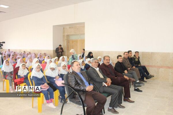برگزاری مراسم جشن تکلیف 300 دانش‌آموز مدارس دخترانه منطقه خزل شهرستان نهاوند