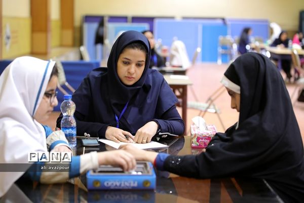 المپیاد دانش‌آموزی نبوغ در استان یزد