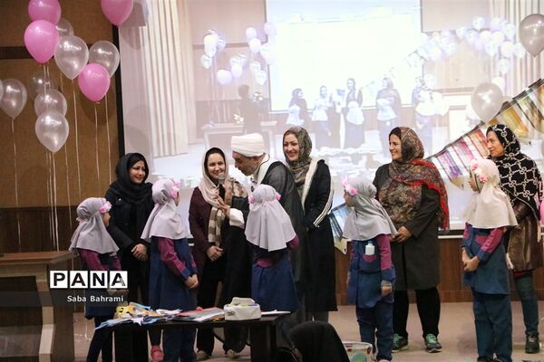 برگزاری مراسم جشن عبادت دانش‌آموزان دبستان سعادت در شهرقدس