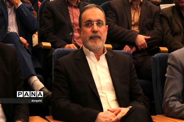 تقدیر از برترین‌های قرآنی استان قم با حضور وزیر آموزش و پرورش