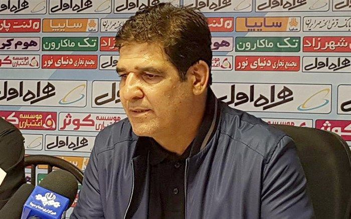 مهاجری: حواشی و حاشیه‌ها اجازه نداد تمرکز کنیم و باختیم