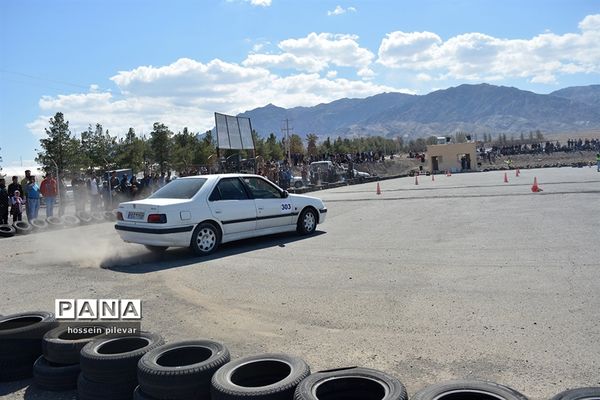برگزاری پیست اتومبیل‌رانی و موتورسواری در پیست چند منظوره امیر آباد