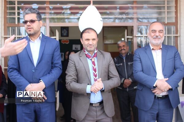 برگزاری آیین روز درختکاری در دبستان شهید رجایی سمنان