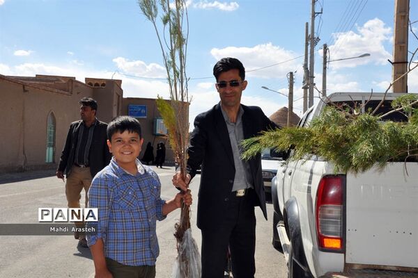 جشن نیکوکاری در نمازجمعه شهرستان خوسف