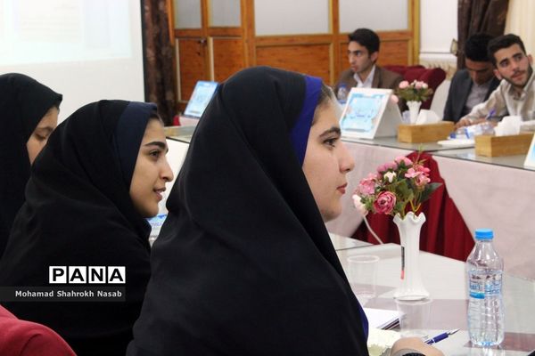 نشست دوروزه دومین نشست قطبی نهمین دوره مجلس دانش آموزی کشور در خوزستان