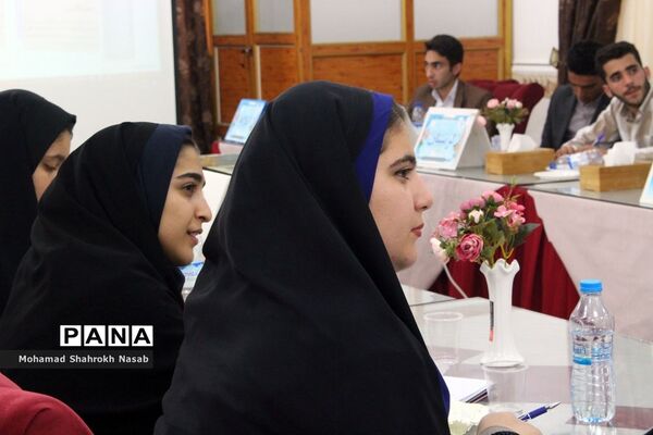 نشست دوروزه دومین نشست قطبی نهمین دوره مجلس دانش آموزی کشور در خوزستان
