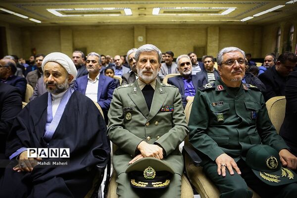 مراسم ختم والده جمشید انصاری