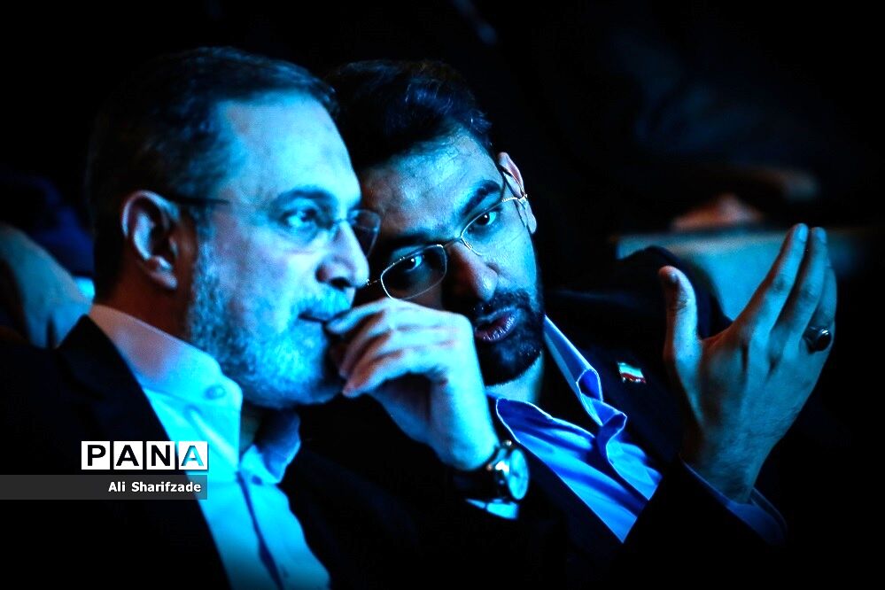 حضور وزیر آموزش و پرورش و وزیر ارتباطات در جشنواره کودک آنلاین