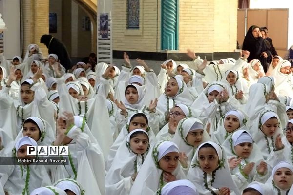 جشن تکلیف ۱۳۰۰ دانش‌آموز دختر در آبادان