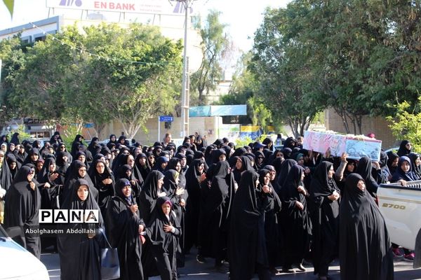 تشییع پیکر سه شهید گمنام در بوشهر-1