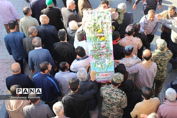 تشییع پیکر سه شهید گمنام در بوشهر-1
