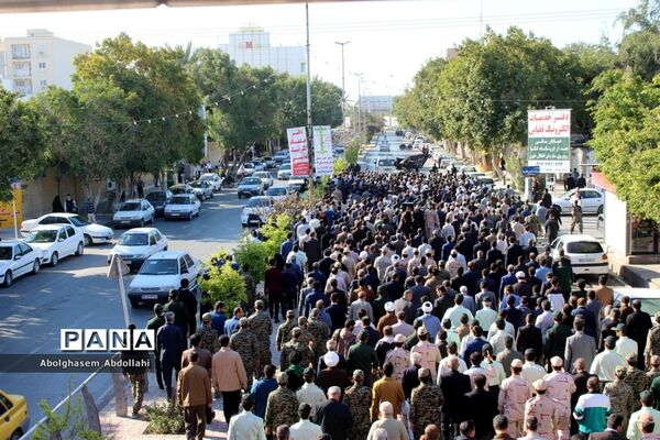 تشییع پیکر سه شهید گمنام در بوشهر-1